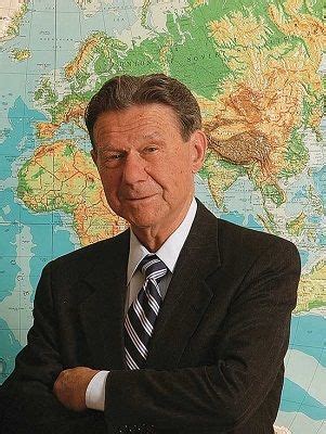 Armand Feigenbaum biography, quotes and books.